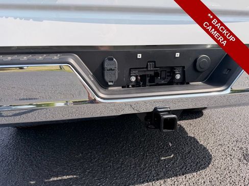 Used 2024 Chevrolet Silverado 1500 LT AWD/4WD image 9