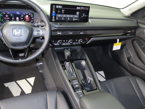New 2026 Honda Accord EX-L image 8