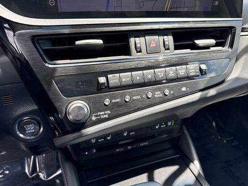 Used 2022 Lexus ES 350 w/ Premium Package FWD image 19