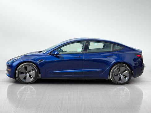 Used 2023 Tesla Model 3 Standard Range RWD image 7