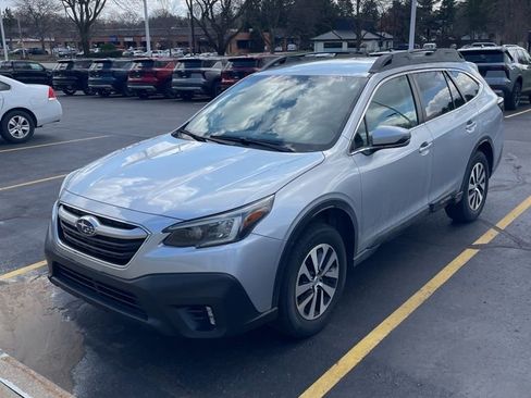 Used 2021 Subaru Outback Premium image 1