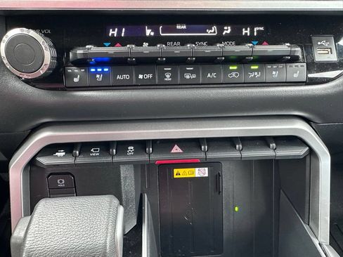 Used 2024 Toyota Sequoia Platinum RWD image 24