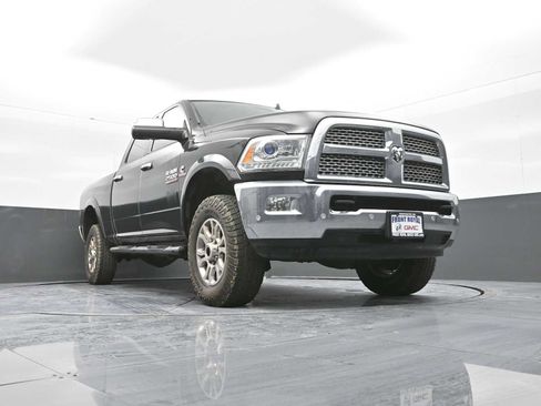 Used 2018 RAM 2500 Laramie image 27