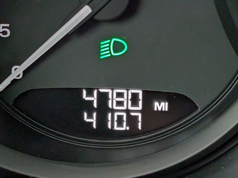 Certified 2025 Porsche Macan image 26