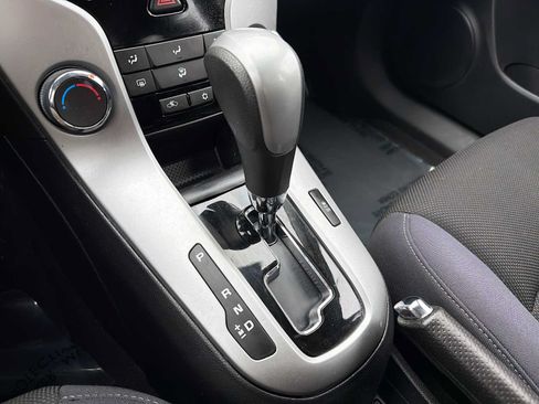 Used 2015 Chevrolet Cruze LT FWD image 23