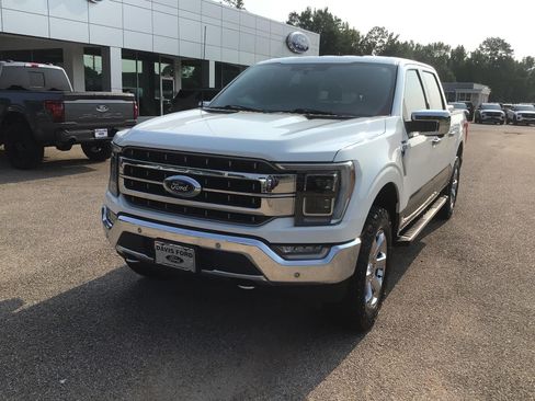 Used 2022 Ford F150 Lariat w/ Equipment Group 502A High AWD/4WD image 5
