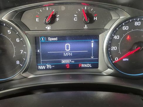 Used 2024 Chevrolet Equinox LT FWD image 20