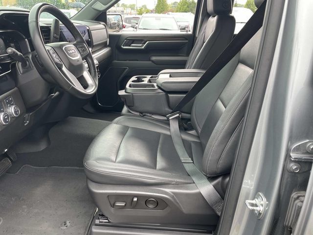 Used 2025 GMC Sierra 1500 SLT AWD/4WD image 19