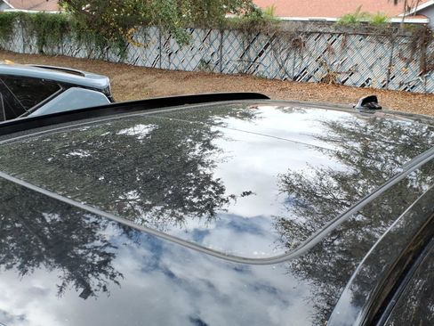 Used 2022 Volvo XC40 T5 R-Design w/ Advanced Package image 5