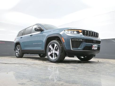 New 2026 Jeep Grand Cherokee L Limited AWD/4WD image 41