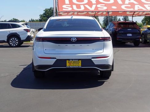 Certified 2024 Toyota Crown Platinum AWD/4WD image 8