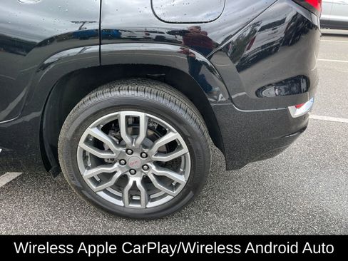 Used 2024 GMC Terrain Denali w/ Denali Premium Package image 12