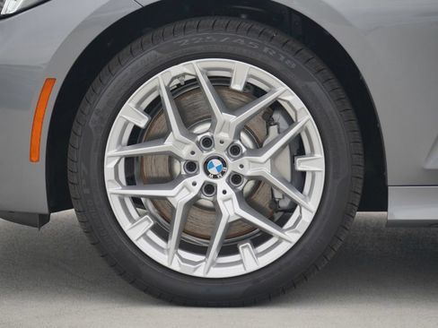 Used 2026 BMW 330i xDrive Sedan w/ Convenience Package AWD/4WD image 5