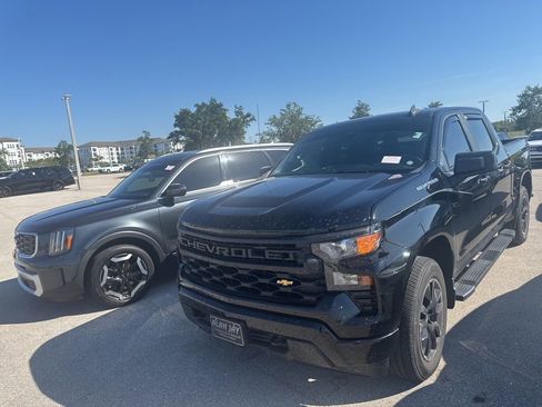 Used 2023 Chevrolet Silverado 1500 Custom RWD image 8