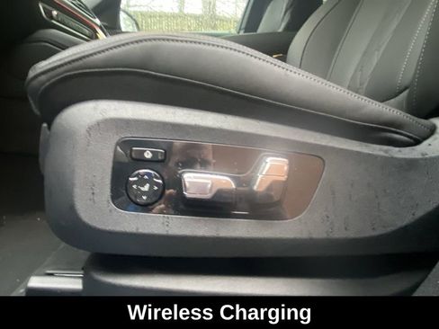 Used 2023 BMW X6 M50i w/ Executive Package image 37