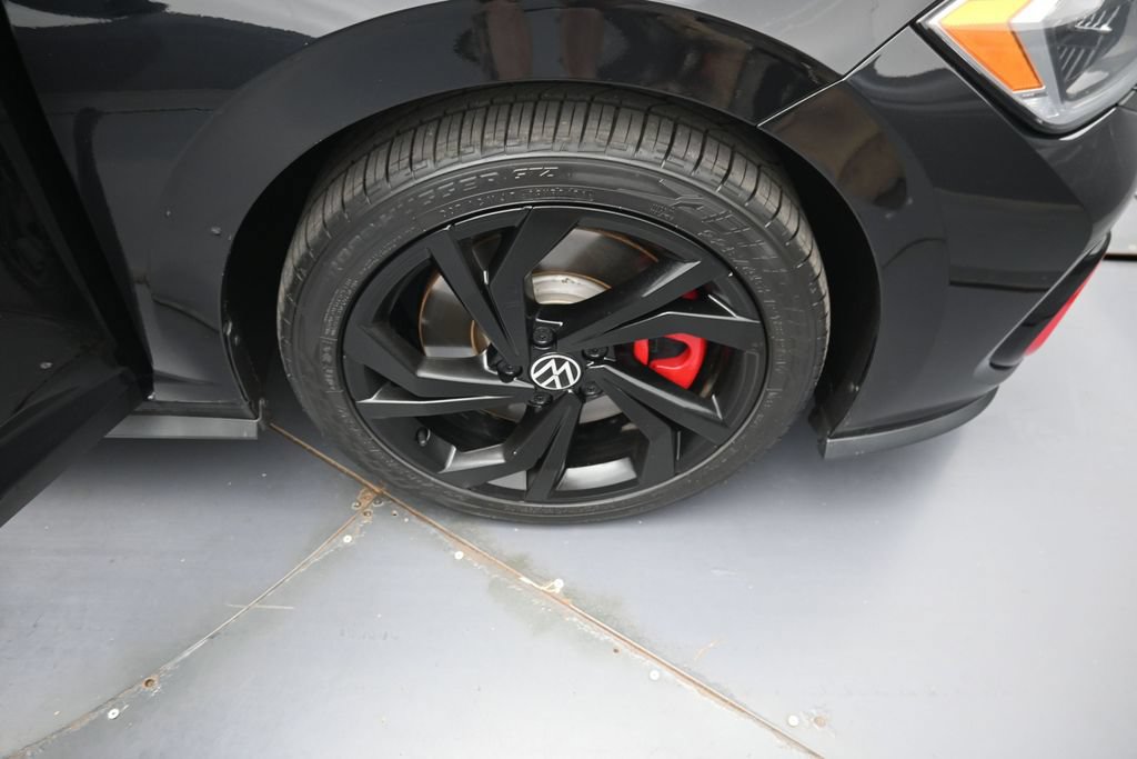 Used 2024 Volkswagen Jetta GLI Autobahn FWD image 33