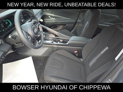 New 2026 Hyundai Elantra Blue image 4