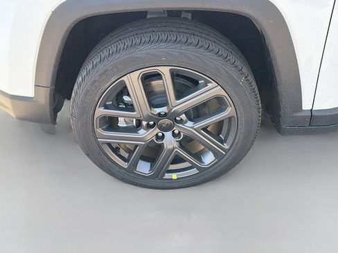 New 2026 Jeep Compass Limited w/ Sun, Sound & Navigation Group AWD/4WD image 34