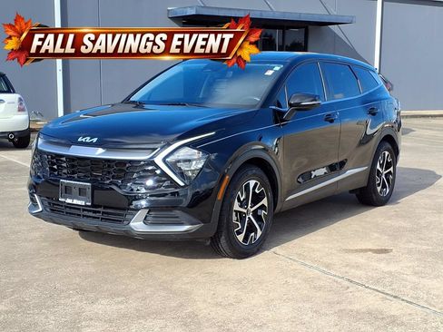 Certified 2023 Kia Sportage EX FWD image 3