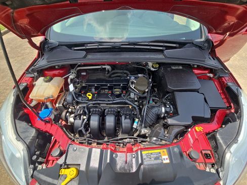 Used 2014 Ford Focus SE FWD image 29