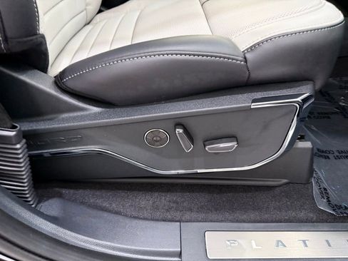 New 2025 Ford F150 Lightning Platinum image 24