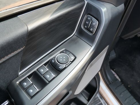 Used 2024 Ford F150 Lariat w/ FX4 Off-Road Package image 7