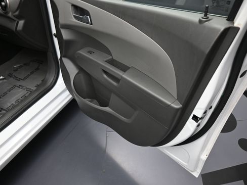 Used 2015 Chevrolet Sonic LTZ FWD image 21