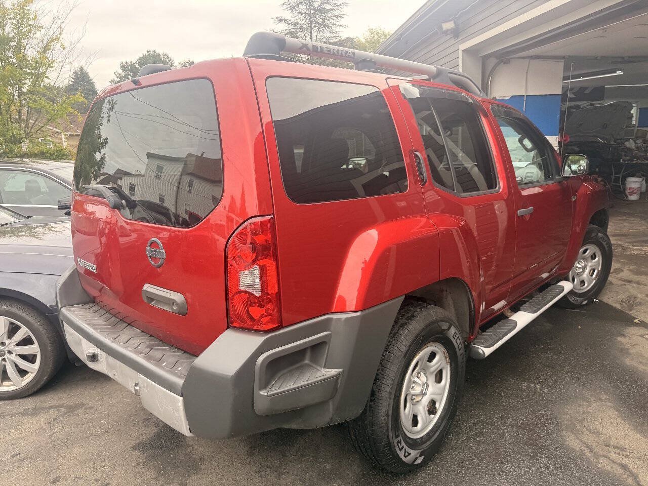 Used 2013 Nissan Xterra X AWD/4WD image 5