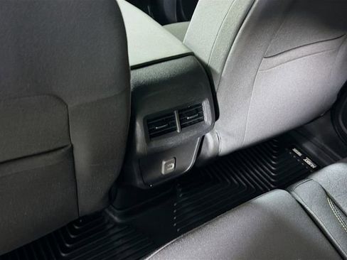 Used 2020 Chevrolet Equinox LT image 24