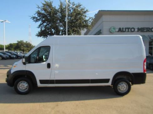 Used 2023 RAM ProMaster 2500 image 10