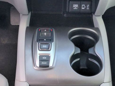Used 2020 Honda Ridgeline RTL image 16