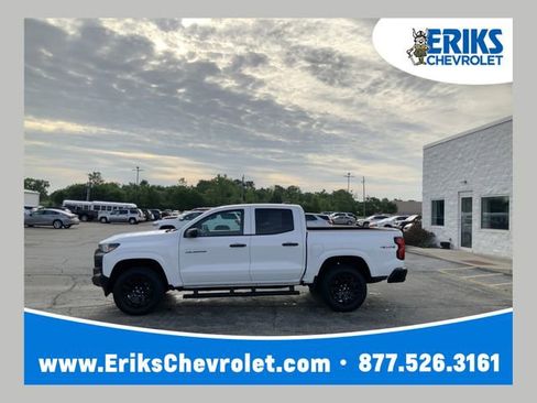 Used 2026 Chevrolet Colorado W/T w/ WT Custom Package AWD/4WD image 1
