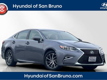 Used 2017 Lexus ES 350 w/ Navigation System Package