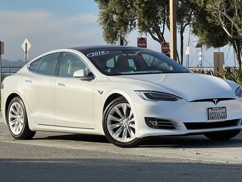 Used 2018 Tesla Model S 100D image 2