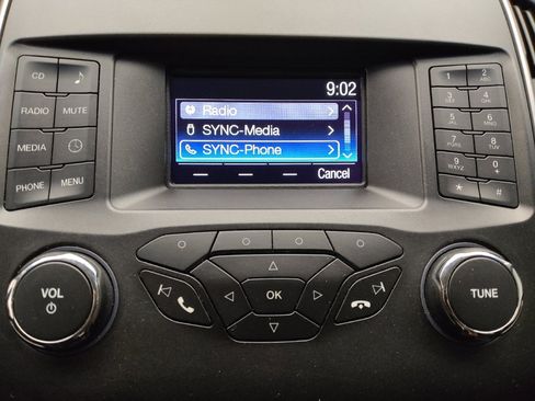 Used 2016 Ford Edge SE AWD/4WD image 25