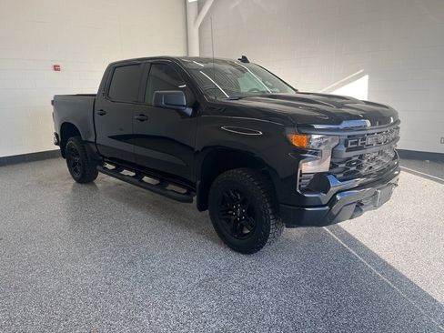 Used 2025 Chevrolet Silverado 1500 Custom Trail Boss w/ Midnight Edition image 8