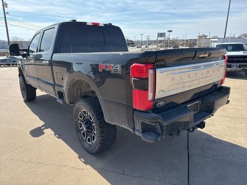 Used 2024 Ford F250 Platinum image 5