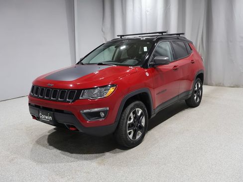 Used 2018 Jeep Compass Trailhawk w/ Cold Weather Group AWD/4WD image 7