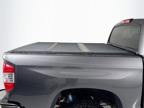 Used 2017 Toyota Tundra SR5 image 10