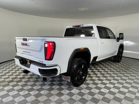 New 2026 GMC Sierra 2500 AT4 w/ AT4 Premium Plus Package AWD/4WD image 18