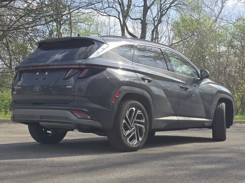 Used 2025 Hyundai Tucson Limited AWD/4WD image 17