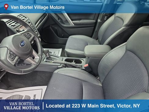 Used 2018 Subaru Forester 2.5i Premium AWD/4WD image 8
