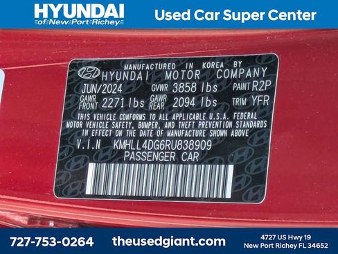 Used 2024 Hyundai Elantra SE FWD image 31