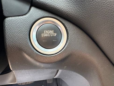 Used 2024 Chevrolet Equinox LT w/ LPO, Floor Liner Package FWD image 28