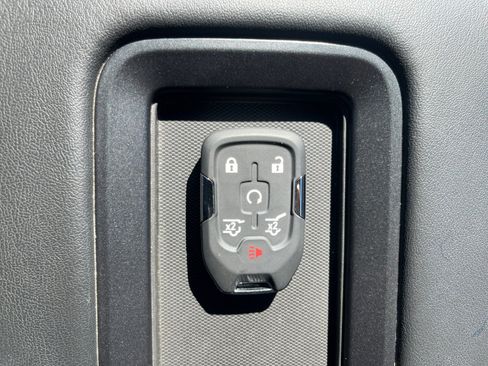 Used 2018 GMC Yukon SLT w/ HD Trailering Package image 27