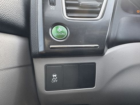 Used 2013 Honda Civic LX image 30