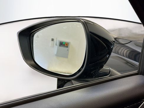 Used 2024 MAZDA CX-90 Plug-In Hybrid w/ Premium Pkg image 16