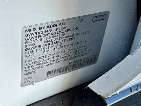 Certified 2025 Audi Q5 2.0T Premium w/ Convenience Plus Package image 24