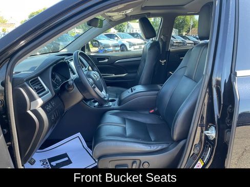 Used 2018 Toyota Highlander SE AWD/4WD image 21