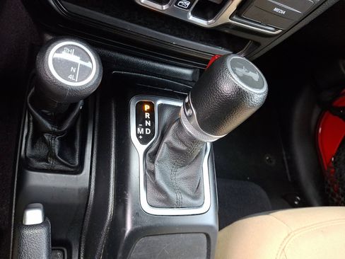 Used 2021 Jeep Wrangler Unlimited Sport image 27